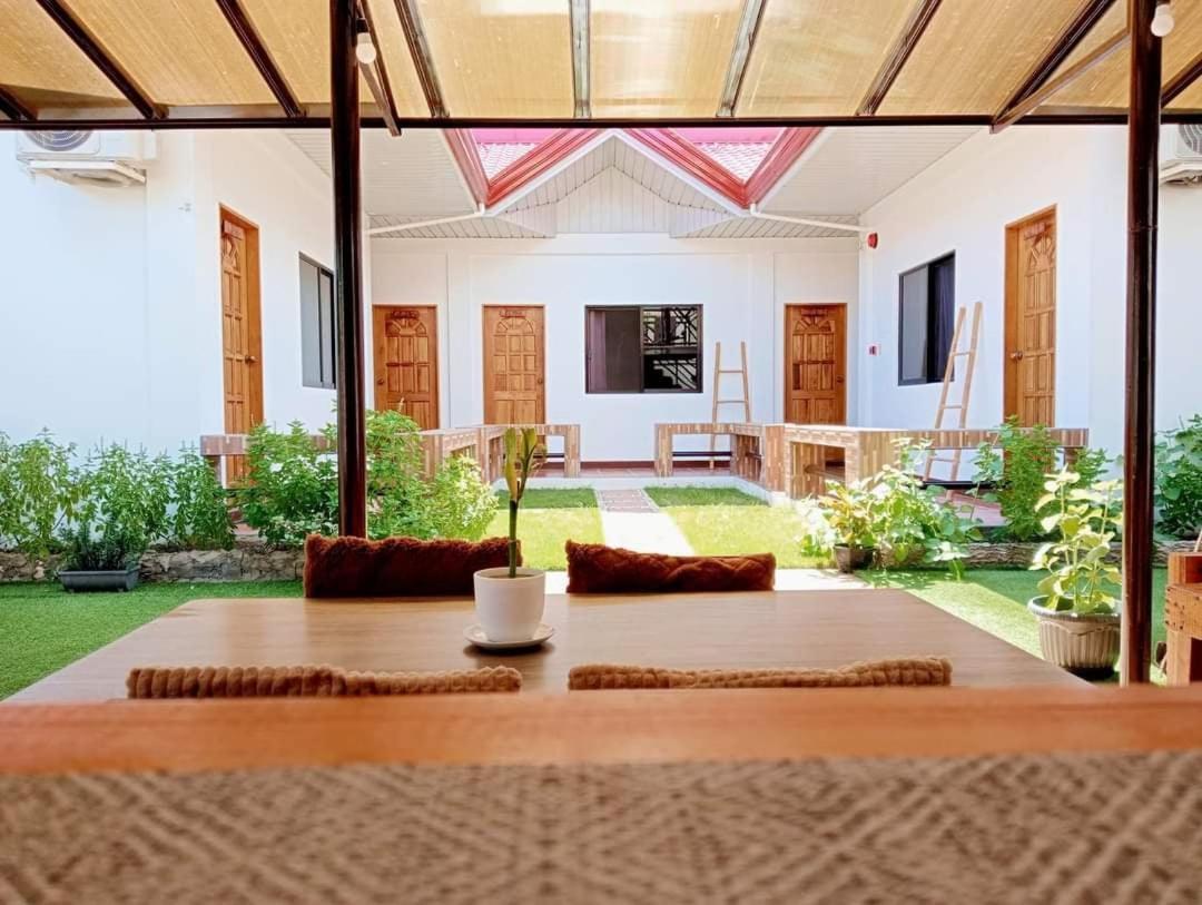 Dauis Casa Mia Inn מראה חיצוני תמונה