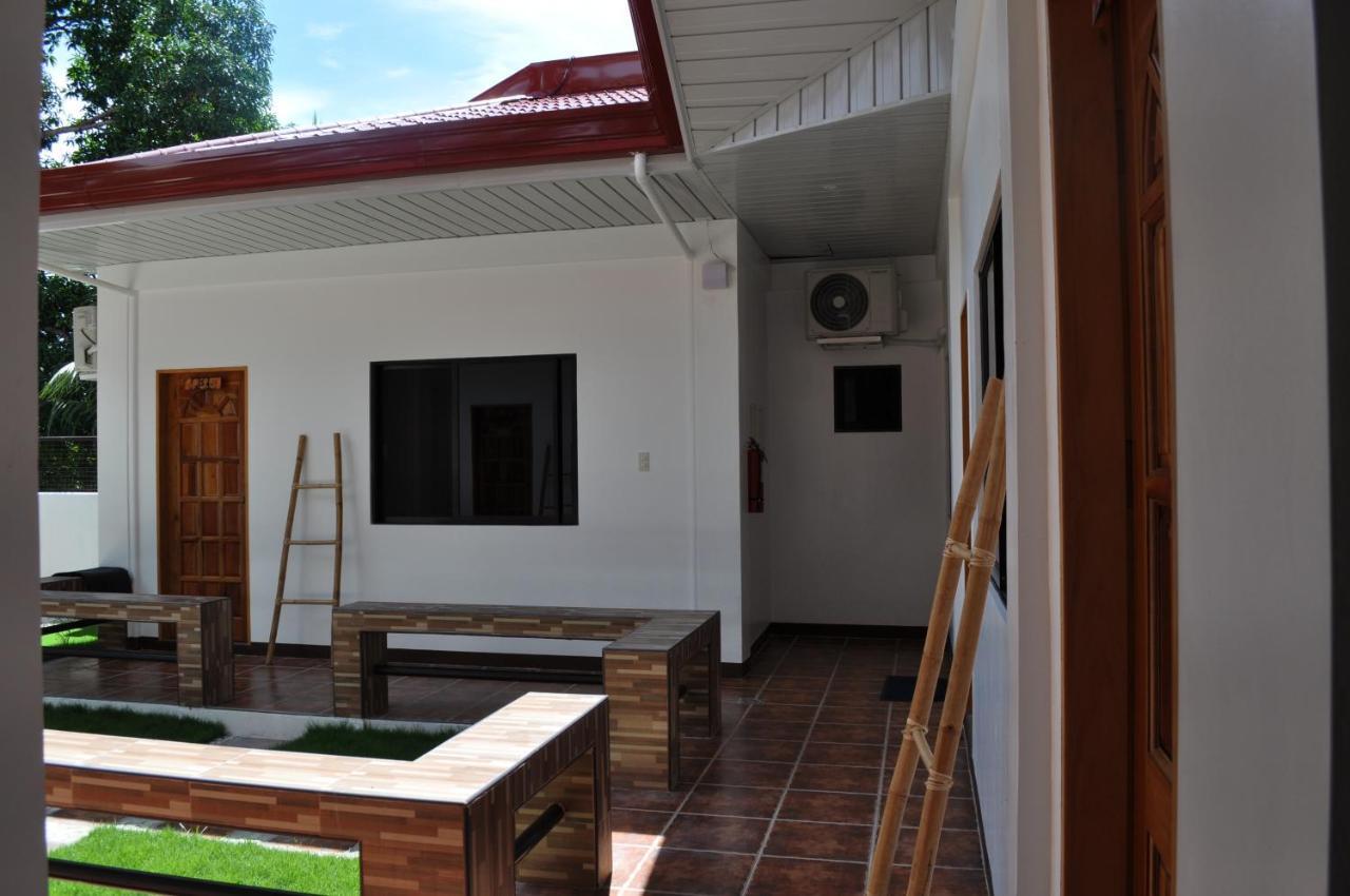 Dauis Casa Mia Inn מראה חיצוני תמונה